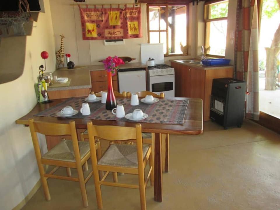Camp Mara Hotel Omaruru Eksteriør billede