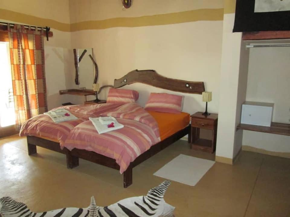 Camp Mara Hotel Omaruru Eksteriør billede